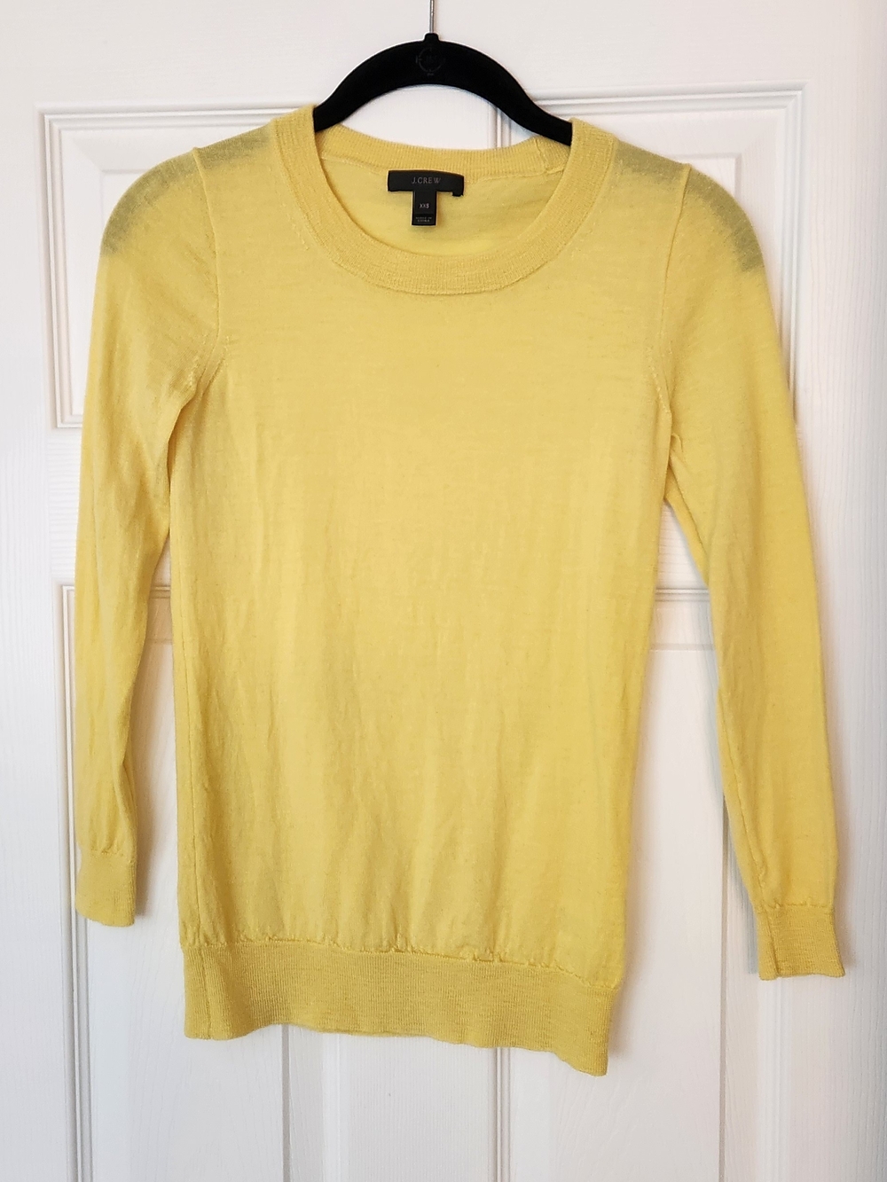 100% Merino Wool Size XXS Womens Crewneck Yellow NWOT